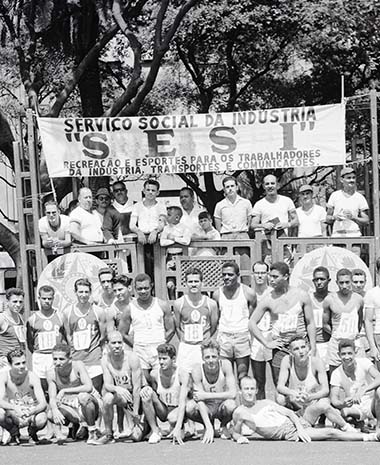Corrida rústica promovida pelo SESI na década de 1950. Crédito: Acervo Firjan