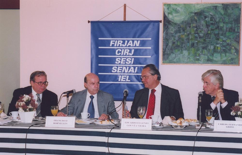 Carlos Fernando Gross no Conselho Empresarial de Assuntos Legislativos em 2005. Crédito: Acervo Firjan