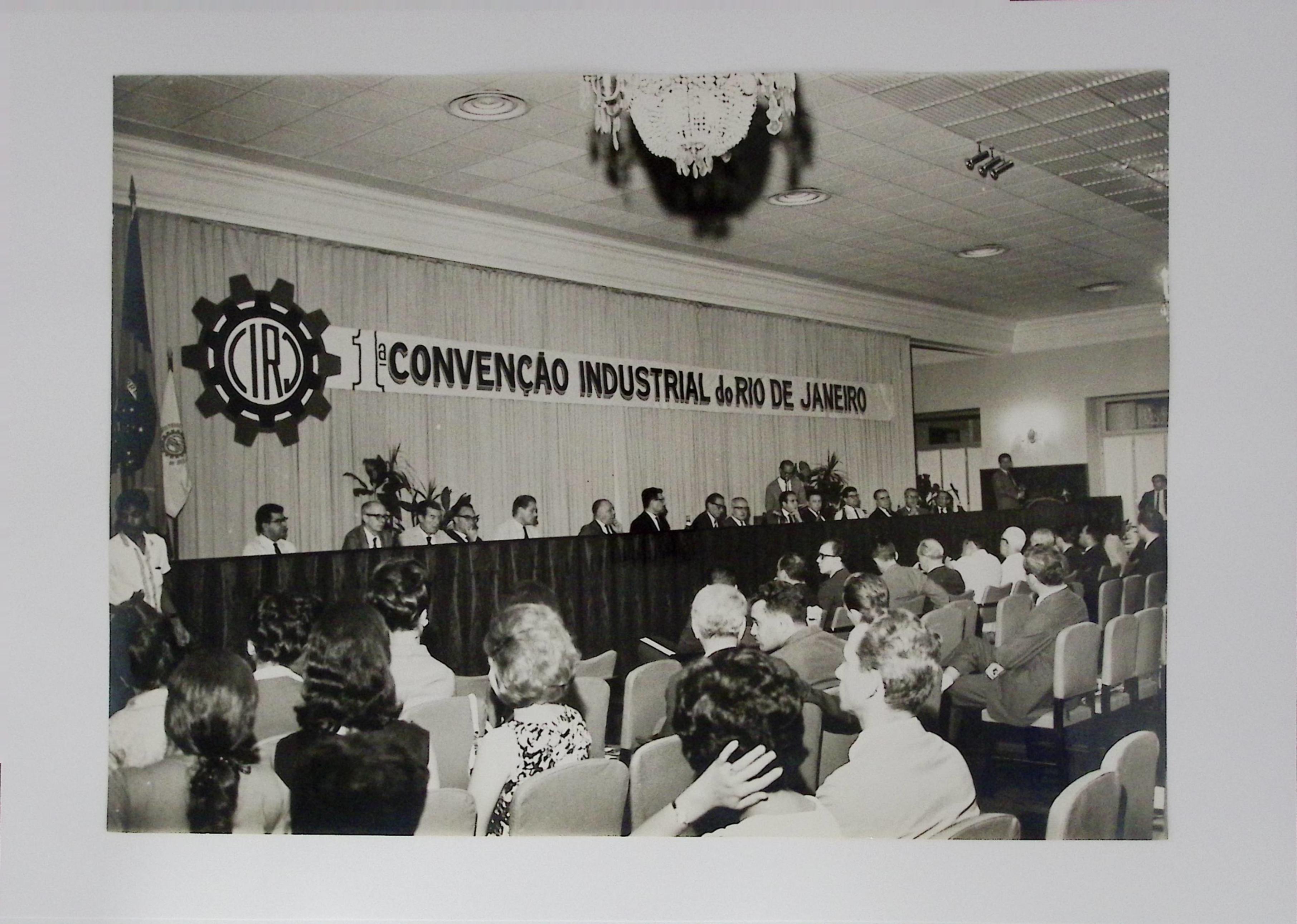 José Bento Ribeiro Dantas na Primeira Convenção Industrial em 1965. Crédito: Acervo Firjan